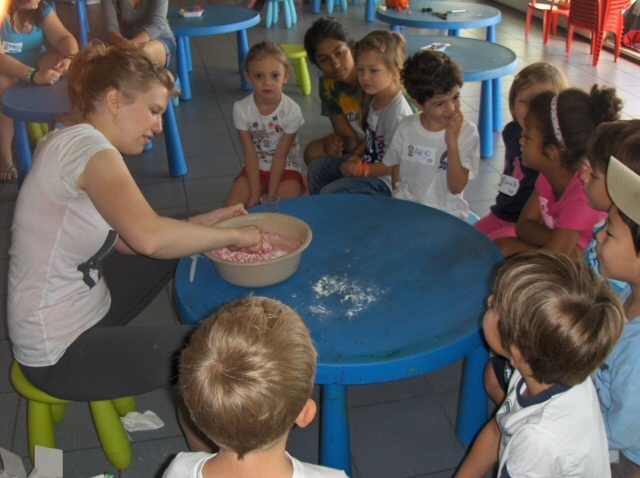 Village Camps International Summer Camp VDC Geneva 2016-08-12 https://www.villagecamps.com/journals_admin/images/312-6-Picture 024.jpg